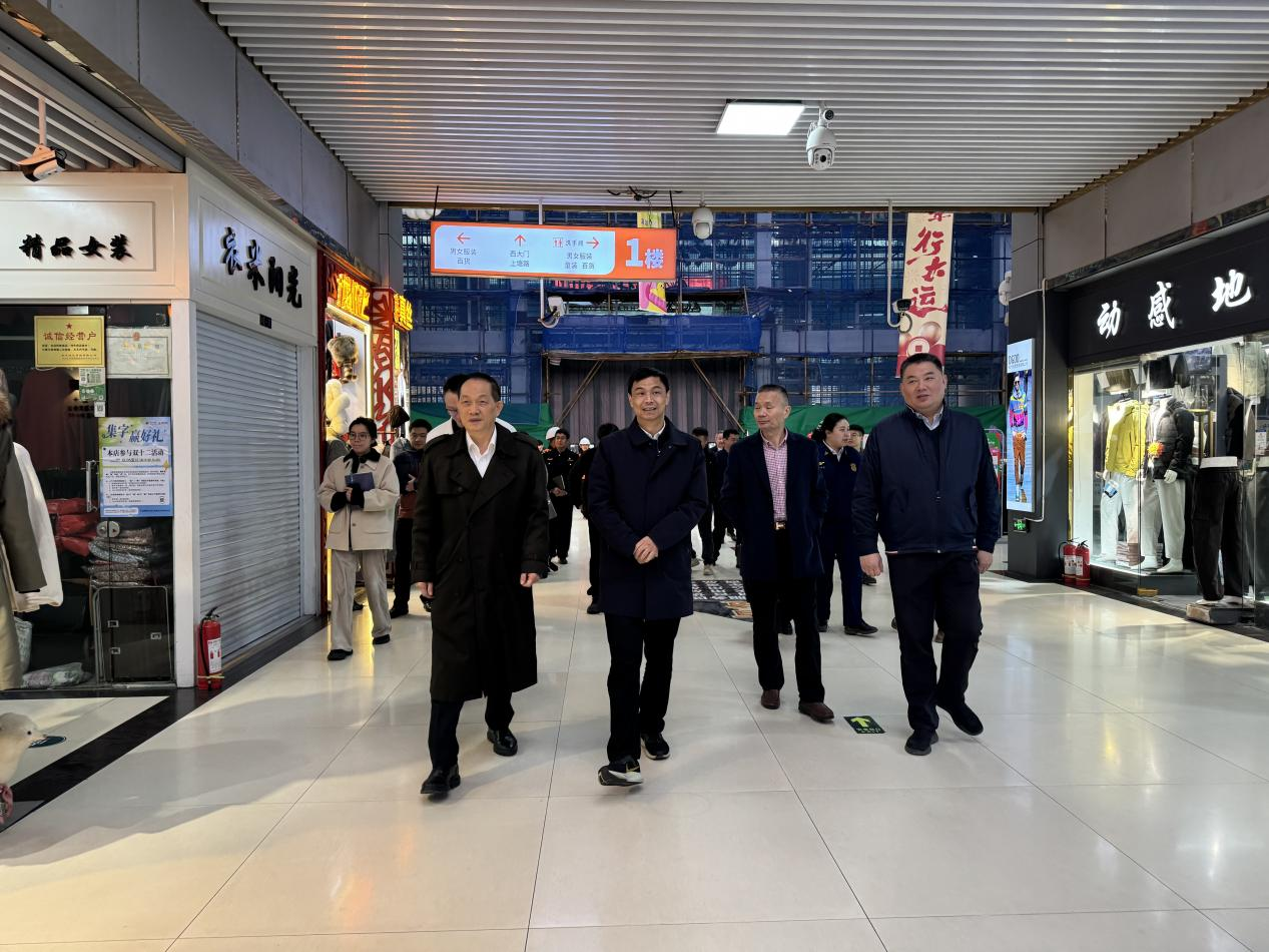 拱墅區(qū)區(qū)長敖煜新前往錢江商城 開展安全生產(chǎn)檢查工作